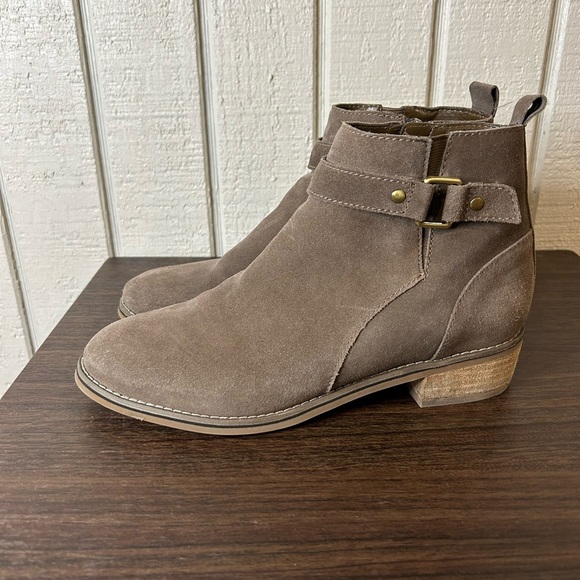 Blondo Luca Waterproof Ankle Booties, size 9.5. - Picture 5 of 8